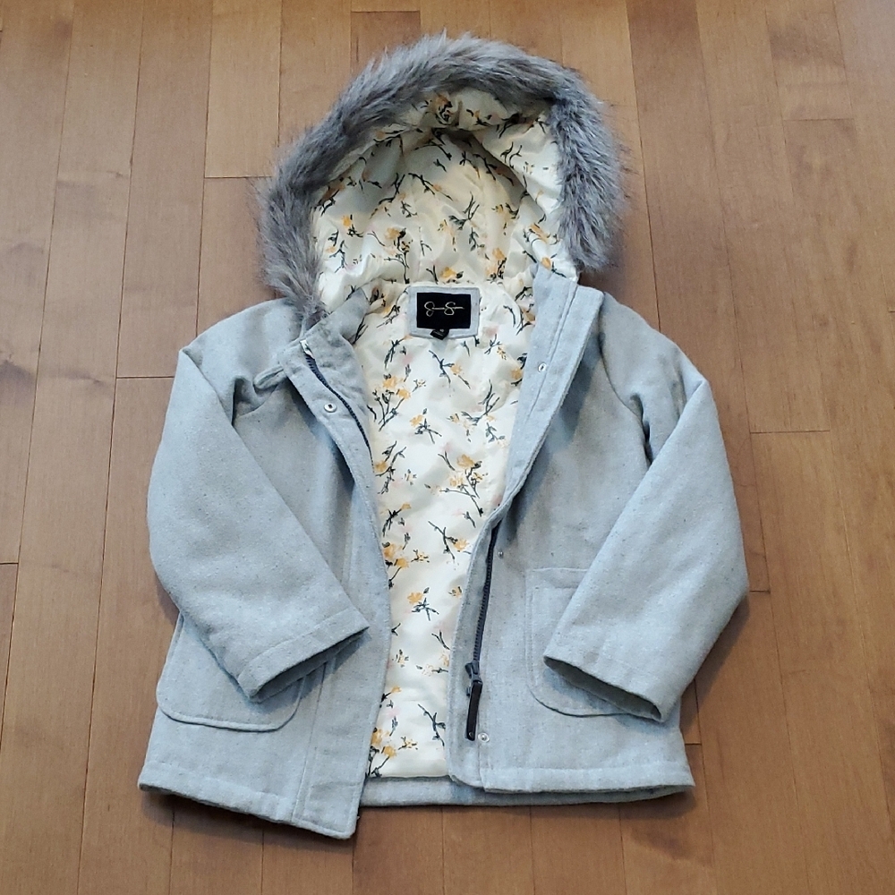 Jessica Simpson Girls Gray Puffer Jacket with Floral Interior